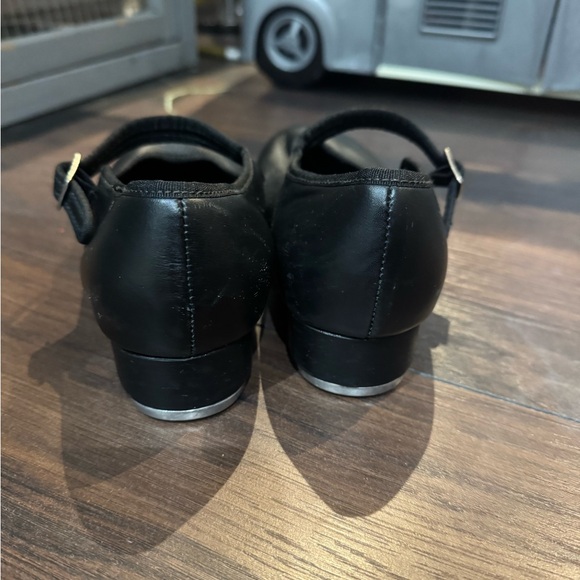 Capesio Black Mary Jane tap shoes with Buckle - Picture 3 of 8